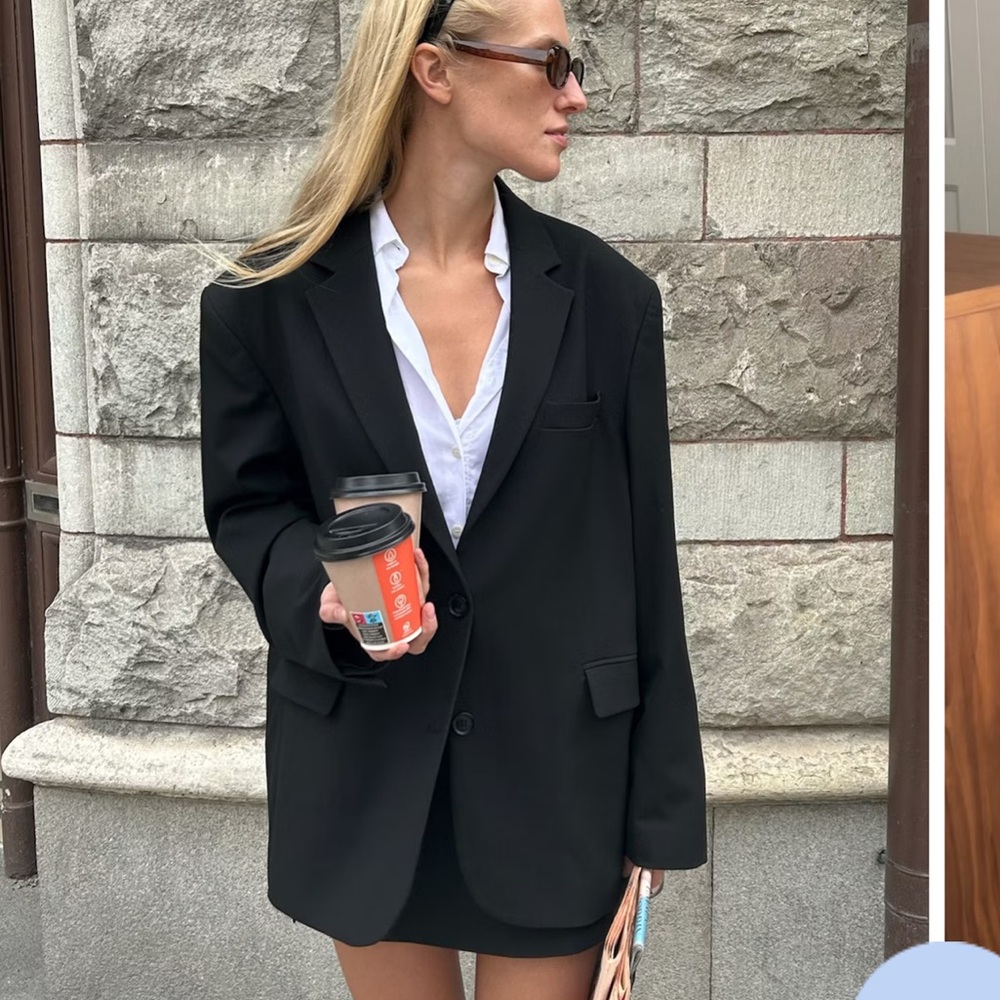 Djerf Avenue Black oversized Blazer